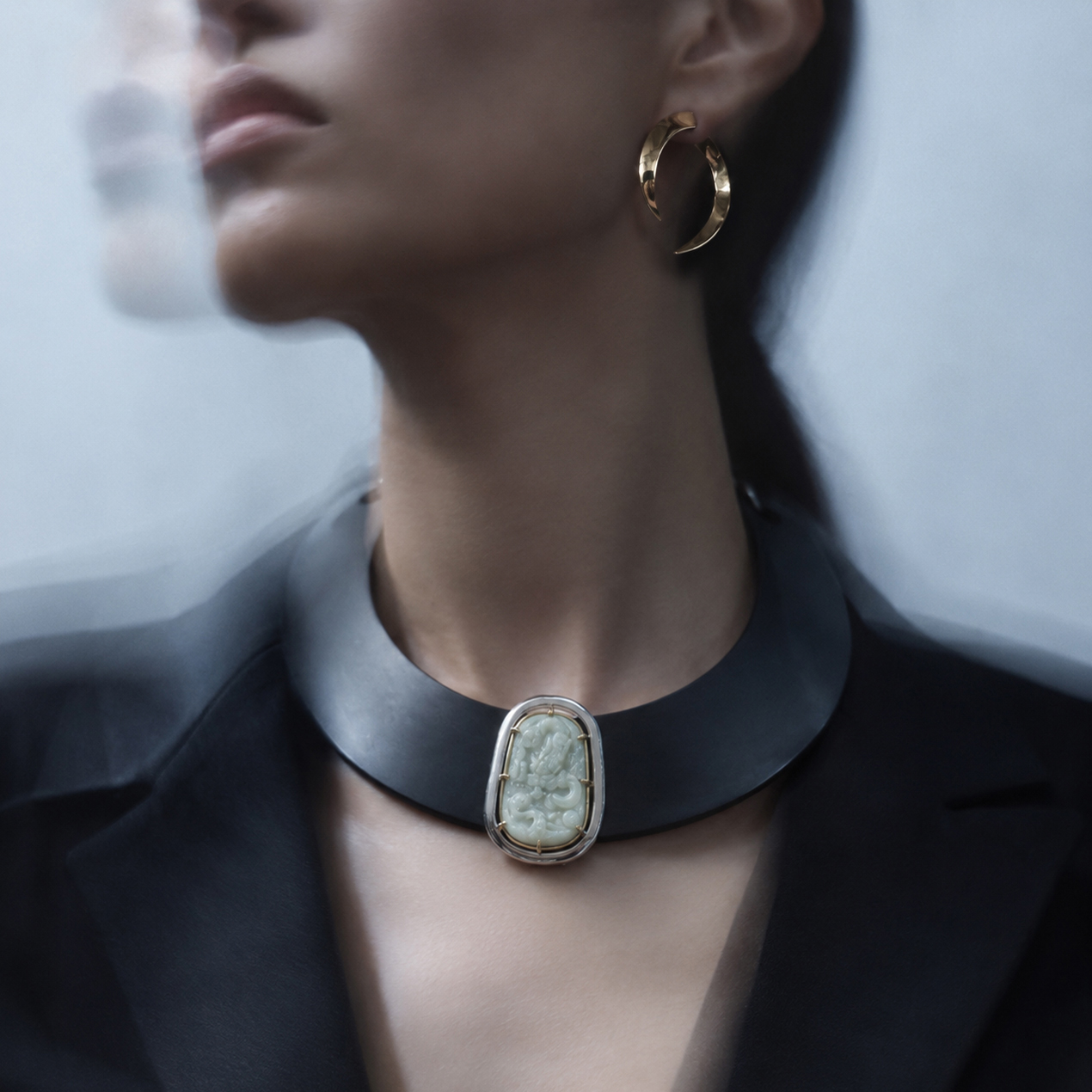 Collana in ebano e giada con doppio castone Totem | CL EBAG BR